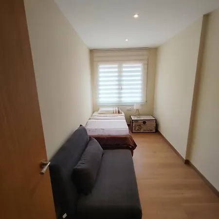 Lovely Flat In With Balcony Apartment Vic